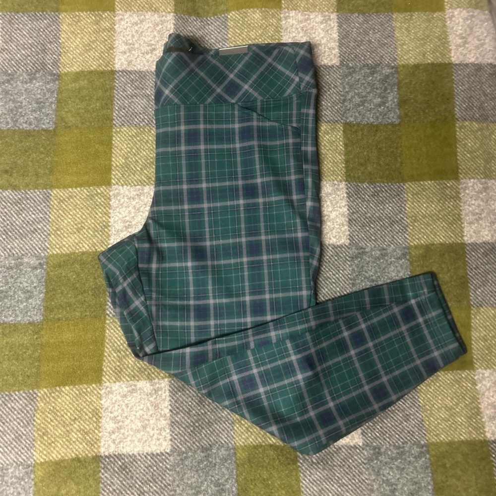 Plaid Pull on Pocket Pixie Pants by TORRID size 3 TALL